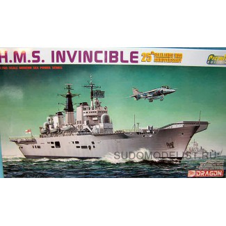 Авианосец HMS Invincible 
